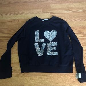Sweatshirt